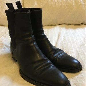Gucci | Chelsea Boots | Black Leather